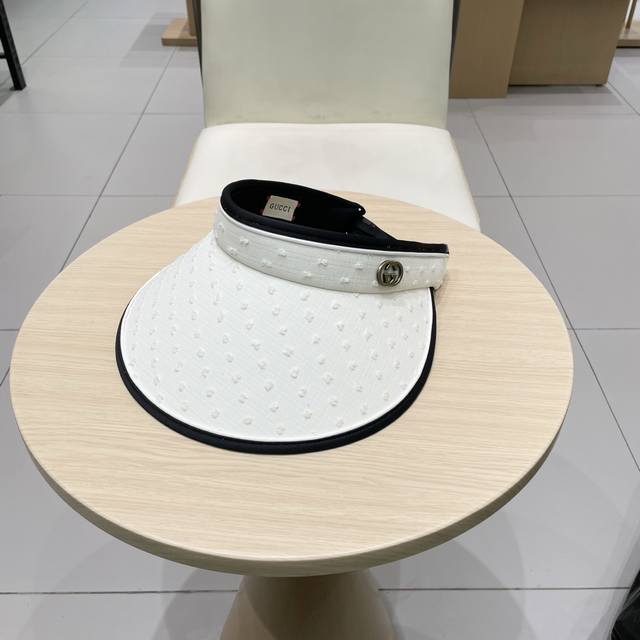 古奇Gucci2025爆款款遮阳帽空顶帽，超方便！好搭！出街必备