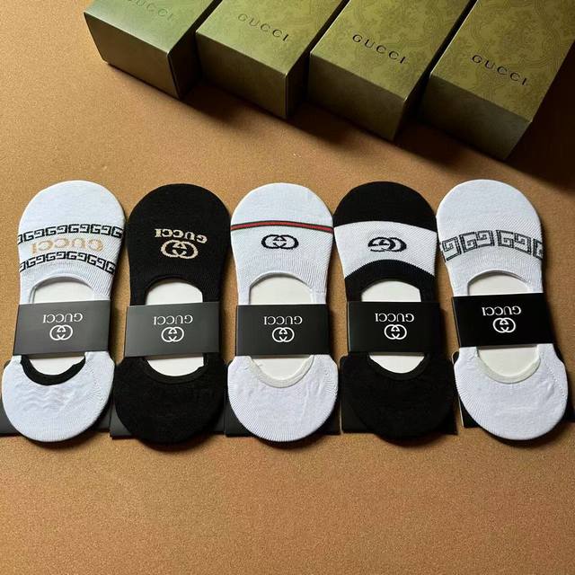 特 Gucci 古奇G家新品男款隐形袜子 一盒五双 提花经典Ｇ家标志，纯棉材质，超舒适超美腻大牌出街，潮人必备超好搭