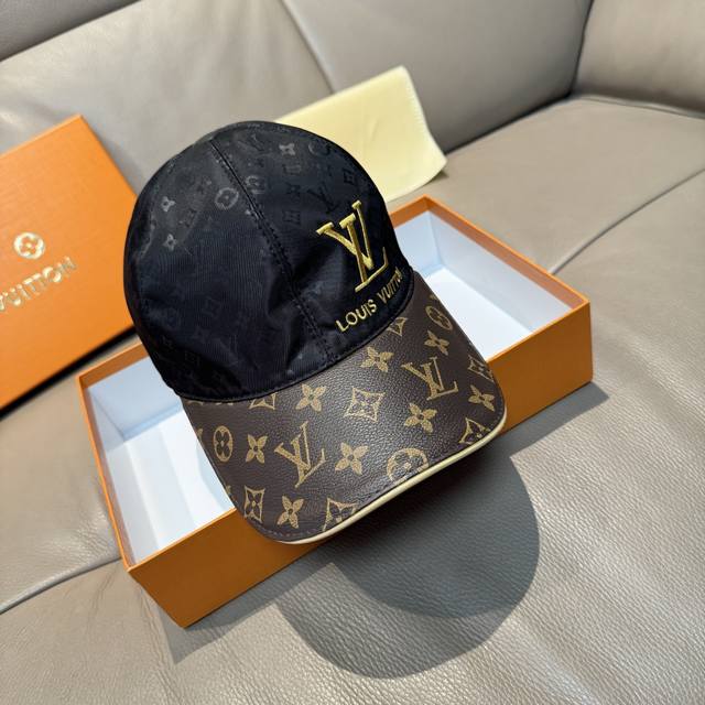 配盒子布袋，Lv 路易威登 新款原单棒球帽，老花拼接，1:1开模订制，原版印花绸缎面料+专柜老花皮，做工细致完美，质量超赞，基础头围56，贴片可调节。
