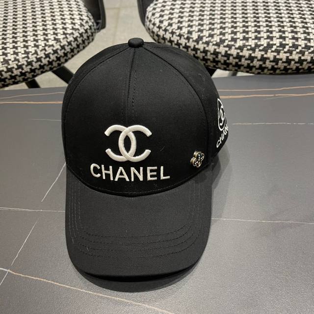 Chanel 香奈儿 专柜新款原单棒球帽，1:1开模订制，立体刺绣，精致无暇！原厂品质，独家实物拍摄。