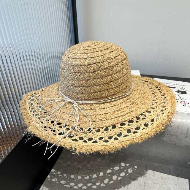 P Lv新款拉菲草帽，镂空设计，旅游必备，头围57Cm