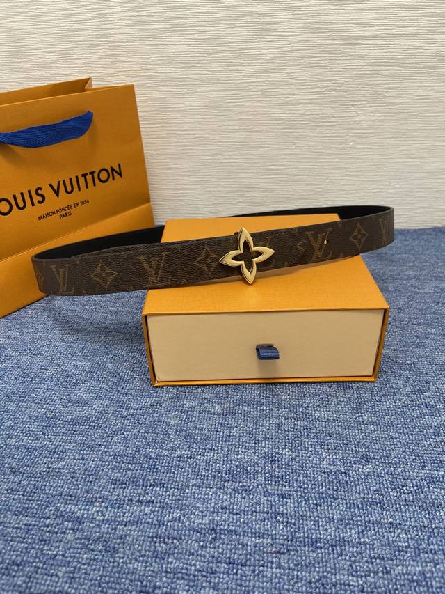 特 Louis Vuitton ：经典原单品质，经典印花搭配原版平纹底，原单精品挂扣，精工制作，细节看图，实物拍摄，高端奢华，宽度3．0Cm