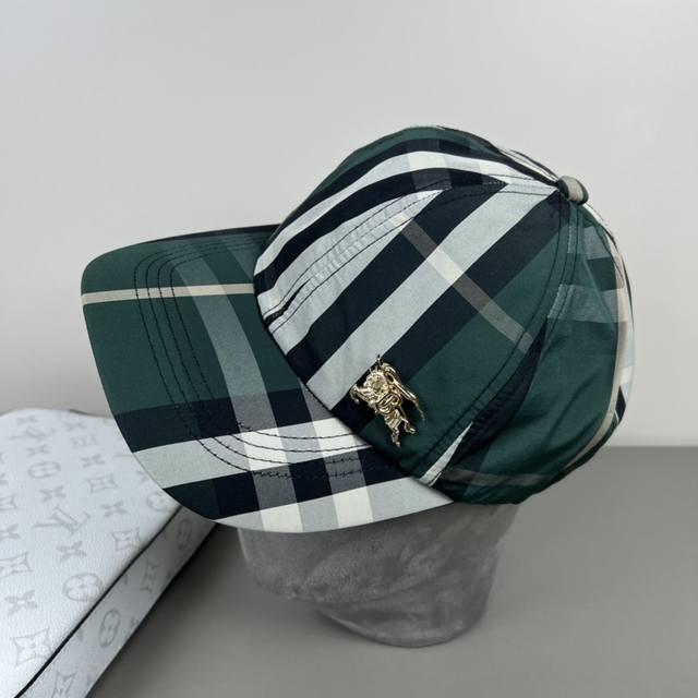 配防尘袋 Burberry 巴宝莉 小红书热卖款！对格渔夫帽 专柜热卖款纯棉内里，轻盈透气。完美版型，对格精准无误，原厂品质，独家实物拍摄，男女适用！ 6887