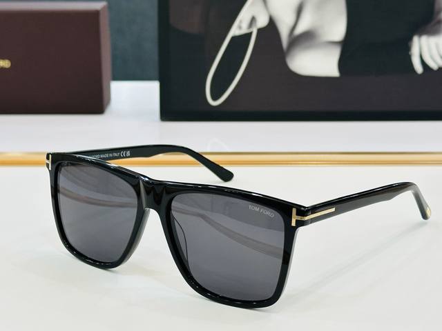 Tom For* 汤姆家 官网新款 Ft0832 Size：58口16-145 经典时尚 L采用时下最流行片色