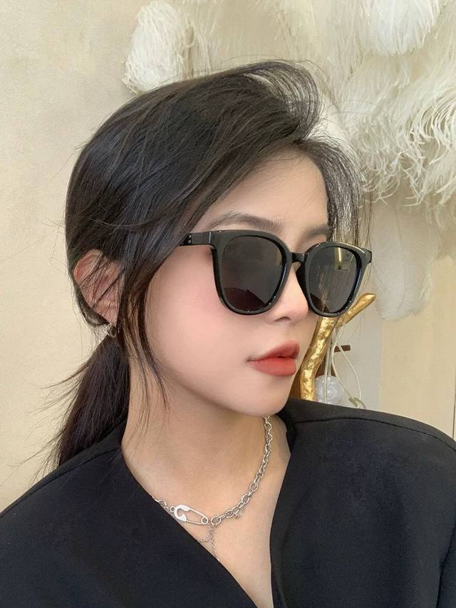 Gucci-偏光太阳镜 2025开春新款 潮流爆款 时尚圆框偏光太阳镜 高品质 佩戴舒适 网红潮款墨镜 女士高清偏光太阳镜 高品质Tr镜框 型号：G37721