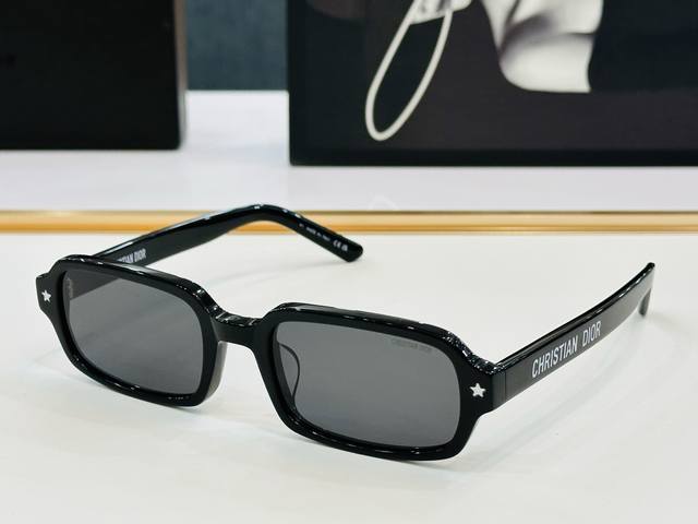 Dio* S3F 迪家 Size：54口22-145 春夏款墨镜 搭配镜腿精致烫字配饰 Fd官网款 质量上佳