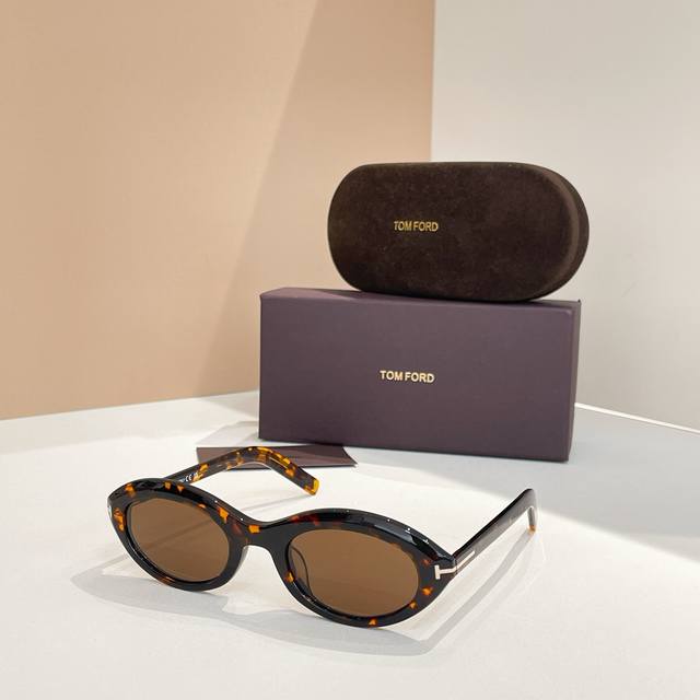 Tom For*Model：Ft1186 Size：55口18-145～