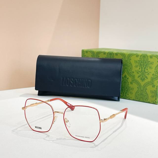 Moschino原装货品~~