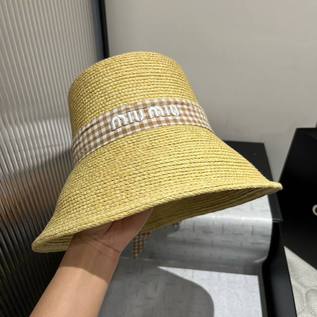 P 缪缪Miumiu女孩必备草帽，遮阳防晒帽，拉菲草大檐帽，官方款 头围57Cm
