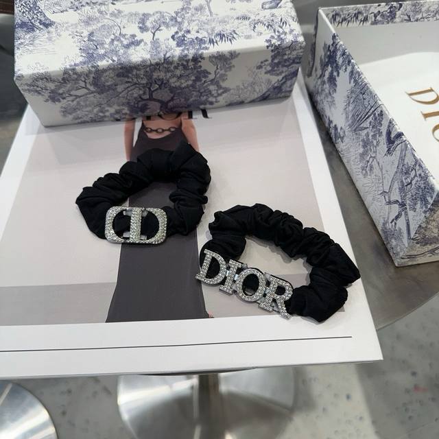 配包装盒 单个 Dior 迪奥 D家新款发圈，时尚百搭！简单实用 小姐姐必备