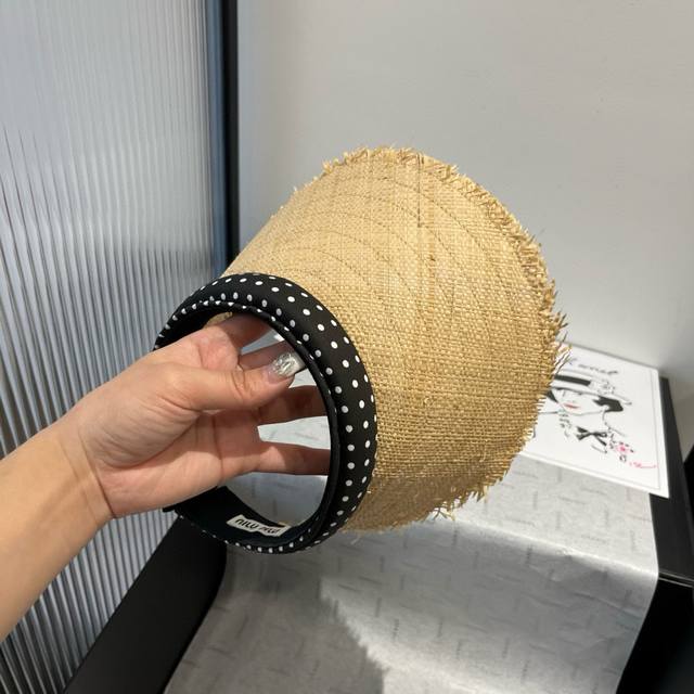 P Miumiu缪缪草帽，发箍遮阳帽