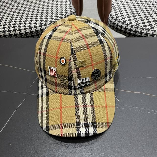 burberry 巴宝莉 渔夫帽 棒球帽 专柜热卖款纯棉内里，轻盈透气。完美版型，对格精准无误，原厂品质，独家实物拍摄，男女适用！，