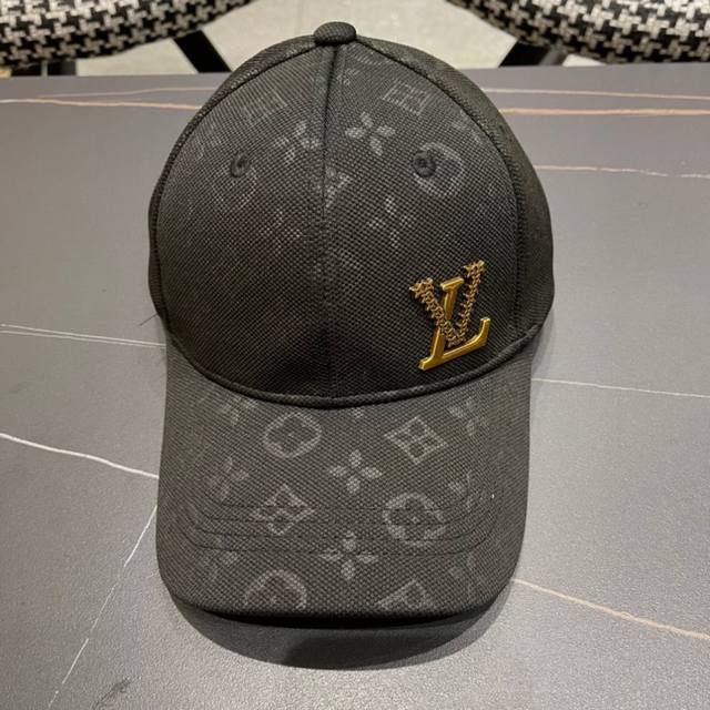 Lv路易威登官网高版出货，经典棒球帽，非常经典的经典，四季可用，出门必备，非常显脸小