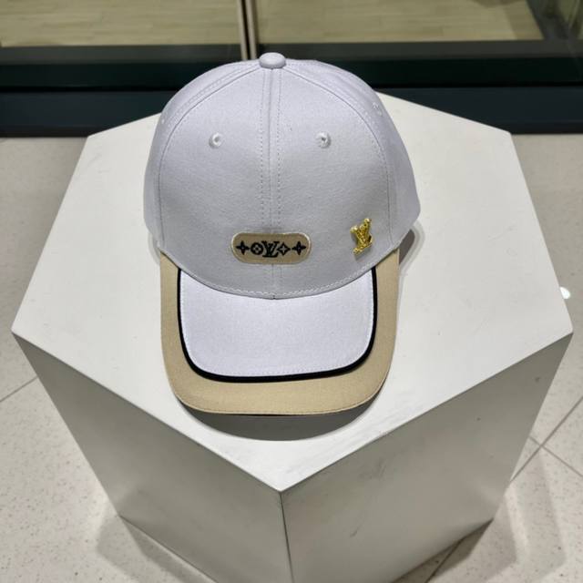 路易威登Lv 冬季新款小香风棒球帽，超火爆质感一流，出街超好搭配！