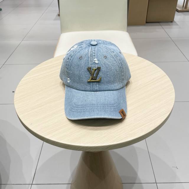 路易威登牛仔棒球帽 Louisvuitton2025新款Lv棒球帽，重工打造高端大气，百搭款男女通用！跑量！