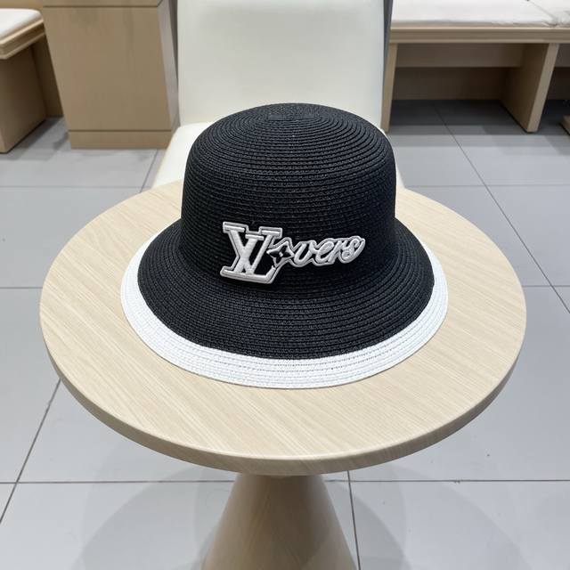 Lv新款草帽，拼色设计，旅游必备，头围57Cm