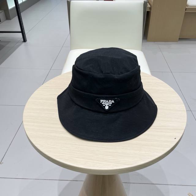 Prada普拉达渔夫帽，头围57Cm