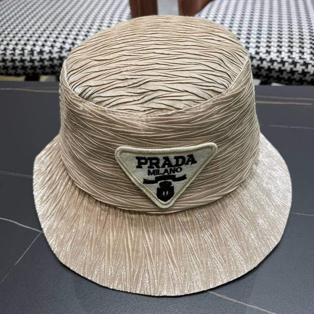 prada普拉达 新款大帽檐刺绣遮阳帽，渔夫帽，小红书网红爆款 防紫外线大檐遮脸防晒太阳渔夫帽