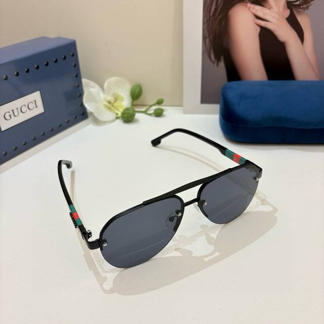 Gucci 古奇 2025开春新款时尚偏光太阳镜 高品质 佩戴舒适 网红潮款墨镜 蛤蟆镜！