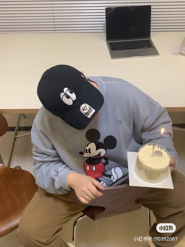 潮牌47Brand热门单品棒球帽 脏橘色小狗刺绣Logo 黑色Emoji童趣大眼镜 碳灰色Oakiey极简Logo 可调节帽围52-60Cm左右