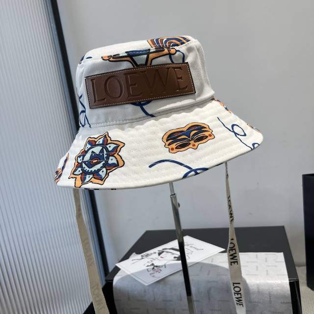 Loewe罗意威额新款渔夫帽，头围57Cm
