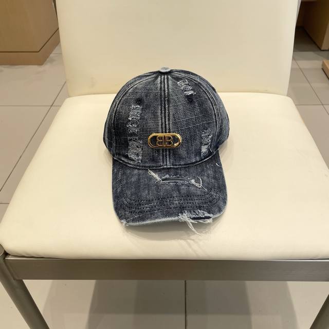 Balenciaga巴黎世家春款新款个性棒球帽，高品质透气性巨佳，四季佩戴款 高颜值时尚单品！ 男女同款