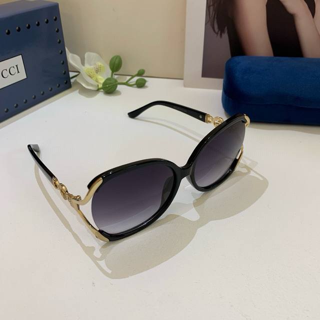 Gucci古奇 高级感方框男女太阳镜 网红个性新潮流眼镜 复古有韵味开车出行必备墨镜！