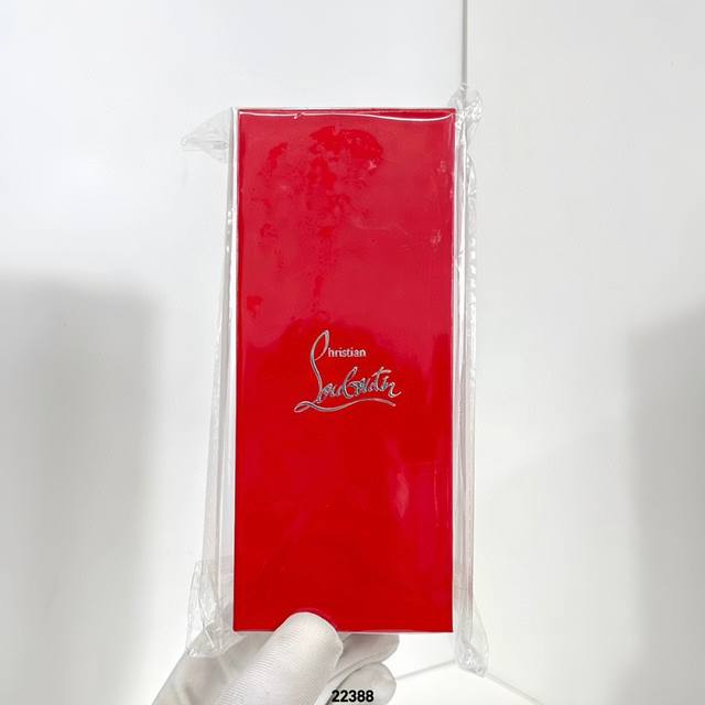 高端品质 下单备注红盒 萝卜丁黑管口红红盒！色号：00 0 03M，004M，005M，006M。