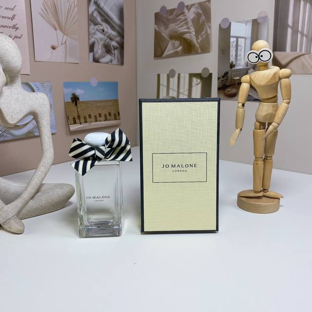 高端品质 祖马龙绿杏仁与红醋栗限量版100Ml Jo Malone Green Almond Redcurrant, 品牌：祖玛珑 属性：中性香 香调：果香芳香