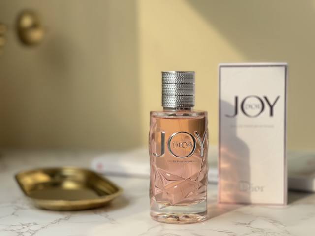 专柜品质 迪奥悦之欢 Dior Joy Ml 虽然这款香水的网评号称2018年“滑铁卢”烂香 但是对于我来说,还是挺喜欢这款香水的。瓶身跟之前出的Backsta