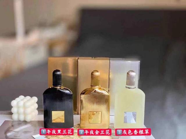 专柜品质 在时尚界，汤姆 福特可谓是个奇才，他曾在1994年至2004年间担任Gucci和Ysl的创意总监，因拯救了岌岌可危的Gucci，使这个濒临破产的品牌起