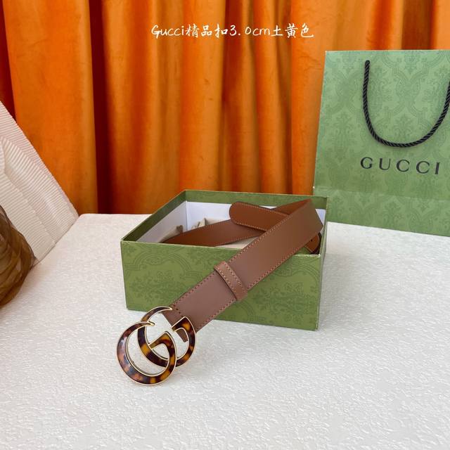 品牌 Gucci 原单面头层牛皮腰带搭配原厂皮底，新款双G铜扣，时尚大方，古奇又一经典之作，宽度3.0Cm
