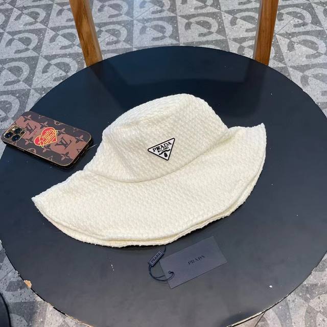 普拉达Prada新款四季鸭舌帽防晒遮阳太阳帽显脸小波点时尚棒球帽潮