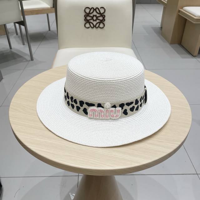 miumiu缪缪拉菲草帽，平顶礼帽，头围57Cm