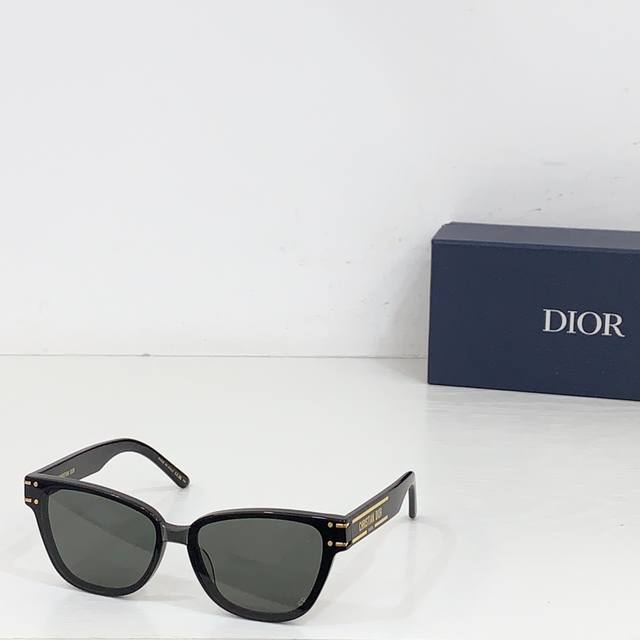 dior Mod：Dsgta31Ucr Size：54口18-145
