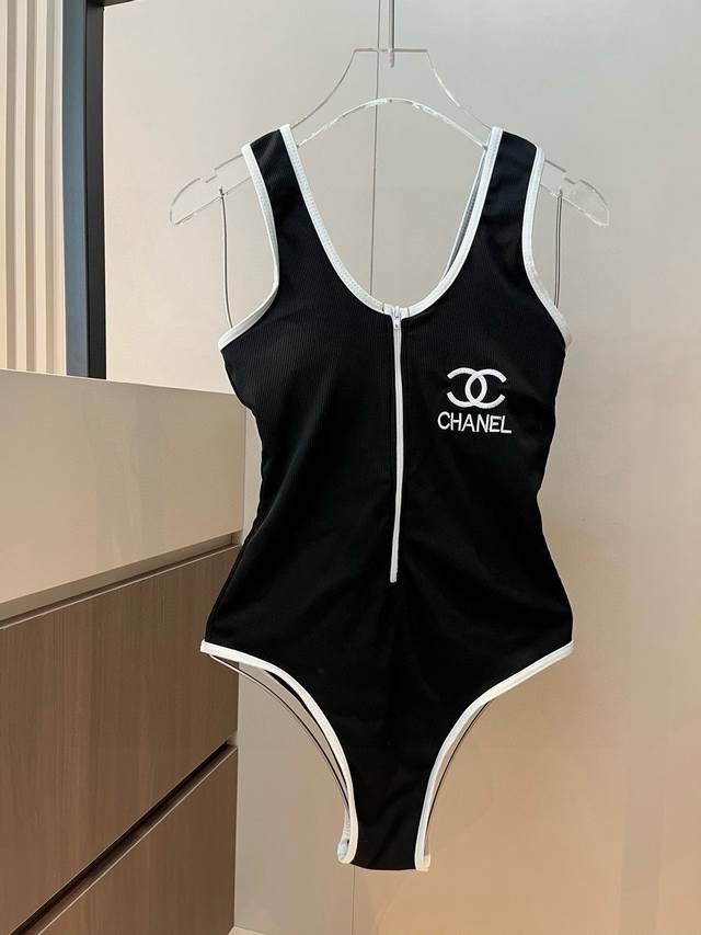chanel香奈儿新款连体泳衣，针织面料， S M L Xl