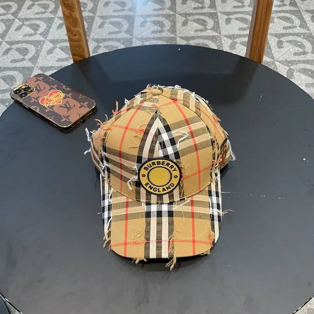 burberry 巴宝莉 2025新款原单刺绣字母棒球帽 专柜热卖款纯棉内里，完美版型，原厂品质，独家实物拍摄，男女款