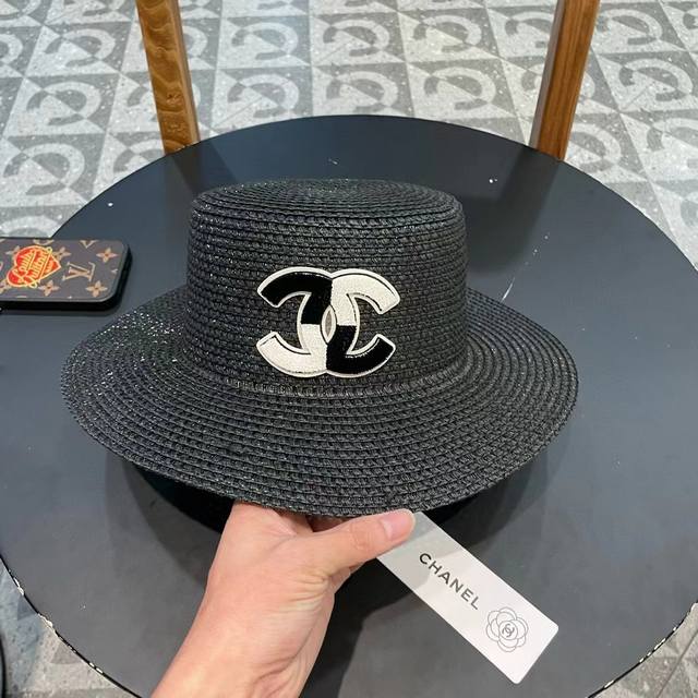 chanel香奈儿 新款大牌小香风盆帽草帽 夏天海边首选～ 新款材质编织而成～质感满分