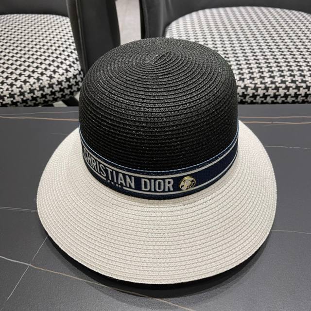 dior 迪奥 大牌新款草帽 ，夏日单品 好看又百搭