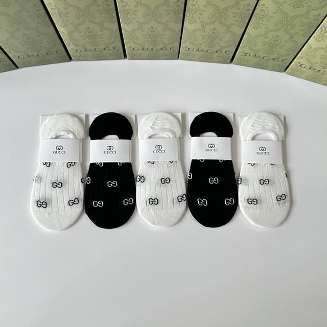 特 配专柜包装 Gucci 古驰 新款船袜隐形袜堆堆袜袜子！一盒五双，专柜同步筒袜袜子，大牌出街，潮人必备超好搭