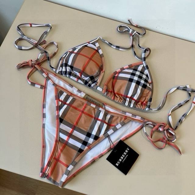 burberry巴宝莉经典英伦格泳衣，实物实在太美了！拍不出来它的美谁穿谁美！很值得入手 Sml Xl
