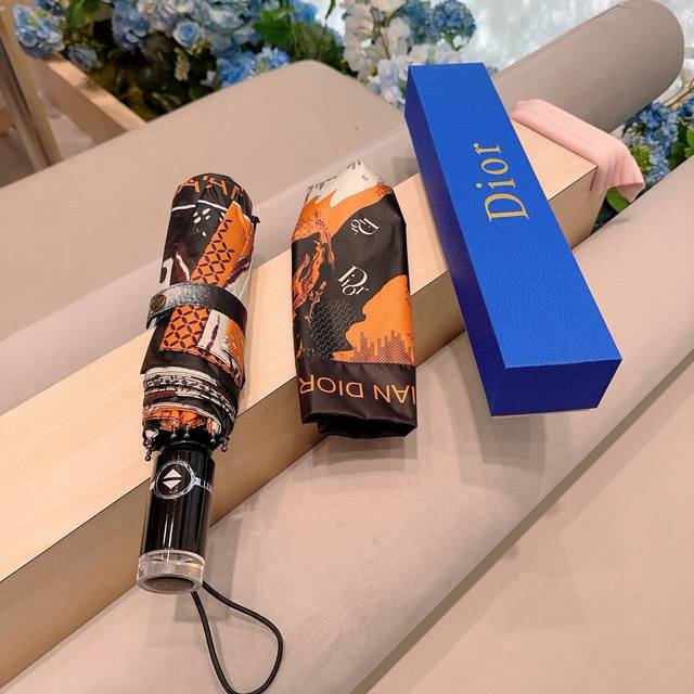 dior 迪奥 三折自动折叠晴雨伞 时尚原单代工品质 细节精致 看得见的品质 打破一成不变 色泽纯正艳丽