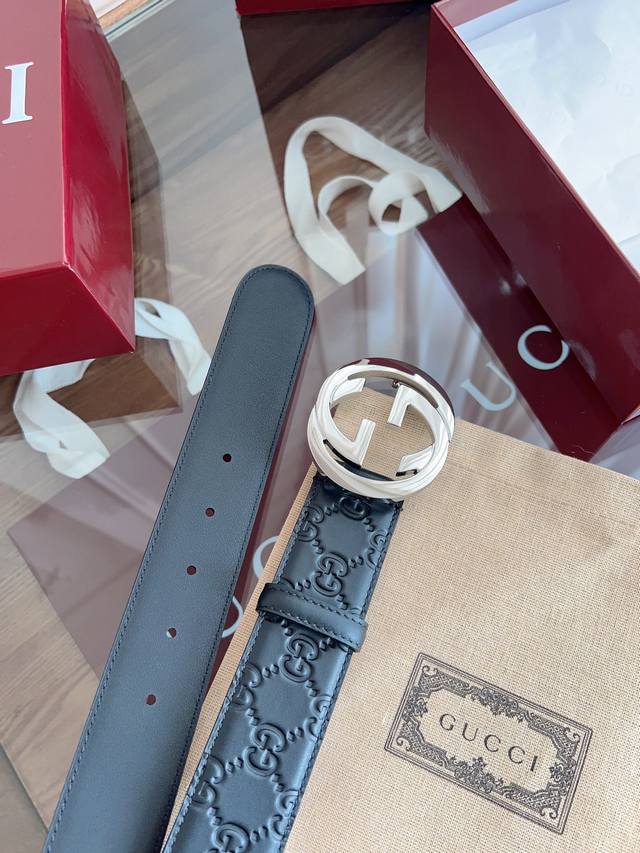 gucci 小牛皮经典压花 宽度4.0Cm 专柜新版Logo横标，原版进口南非皮底，精品双G铜扣 高端品质，不惧对比。顶级 原单130