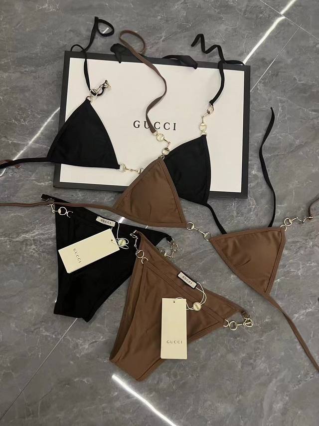 gucci新款比基尼适合多种场景的游泳衣♀海边 游泳池 温泉 水上乐园 漂流都可以内搭外穿也完全可以 面料：透气舒适。速干弹性的游泳衣更加帖肤易清洗 码数：S