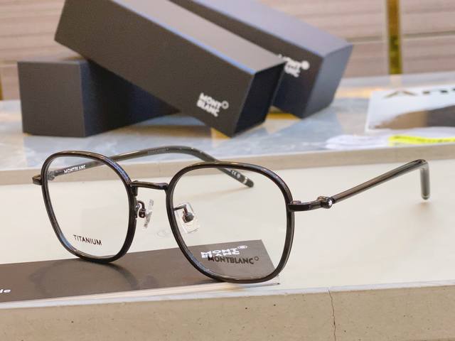 mont Blan* 万宝*龙新款光学架。Model:Mb0368O，Size: 52口20-145