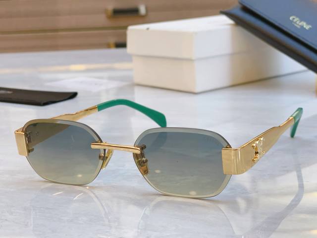 celin* 赛*琳新款太阳镜， Model:Cl42120U ，Size: 57口17-142