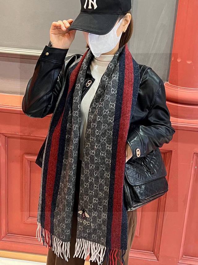 外贸公司订单剩余只有梦中才会出现的神奇画面，这绝对让你肾上腺素飙升的心头爱， 23Ss人间最美Chanel Girl编织羊绒围巾， 真的是梦寐以求，一秒钟爱上，