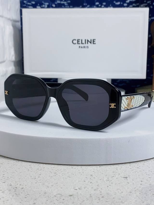 celine赛琳 2025新款欧美个性网红同款开车眼镜墨镜女款 凯旋门方圆脸太阳眼镜