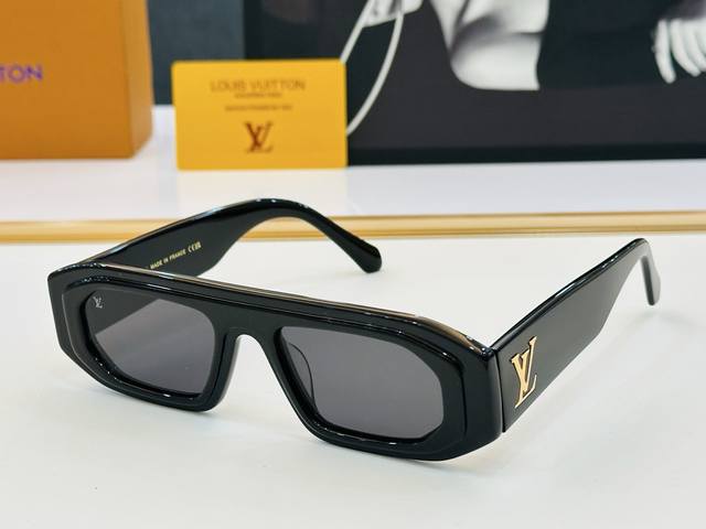 路易家 Z2015U Size：51口19-150 充满活力的 展现独特个性展现大气的你 Bm高品质
