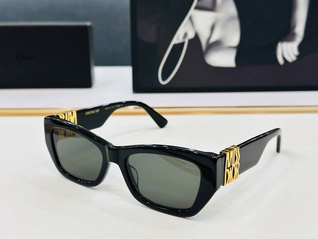 dio* S1F 迪家 Size：55口19-143 春夏款墨镜 搭配镜腿精致烫字配饰 B官网款 质量上佳